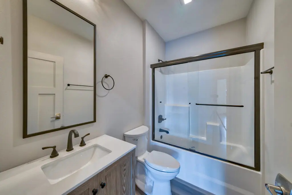 Secondary Bathroom Design by Harvell Homes in Powell