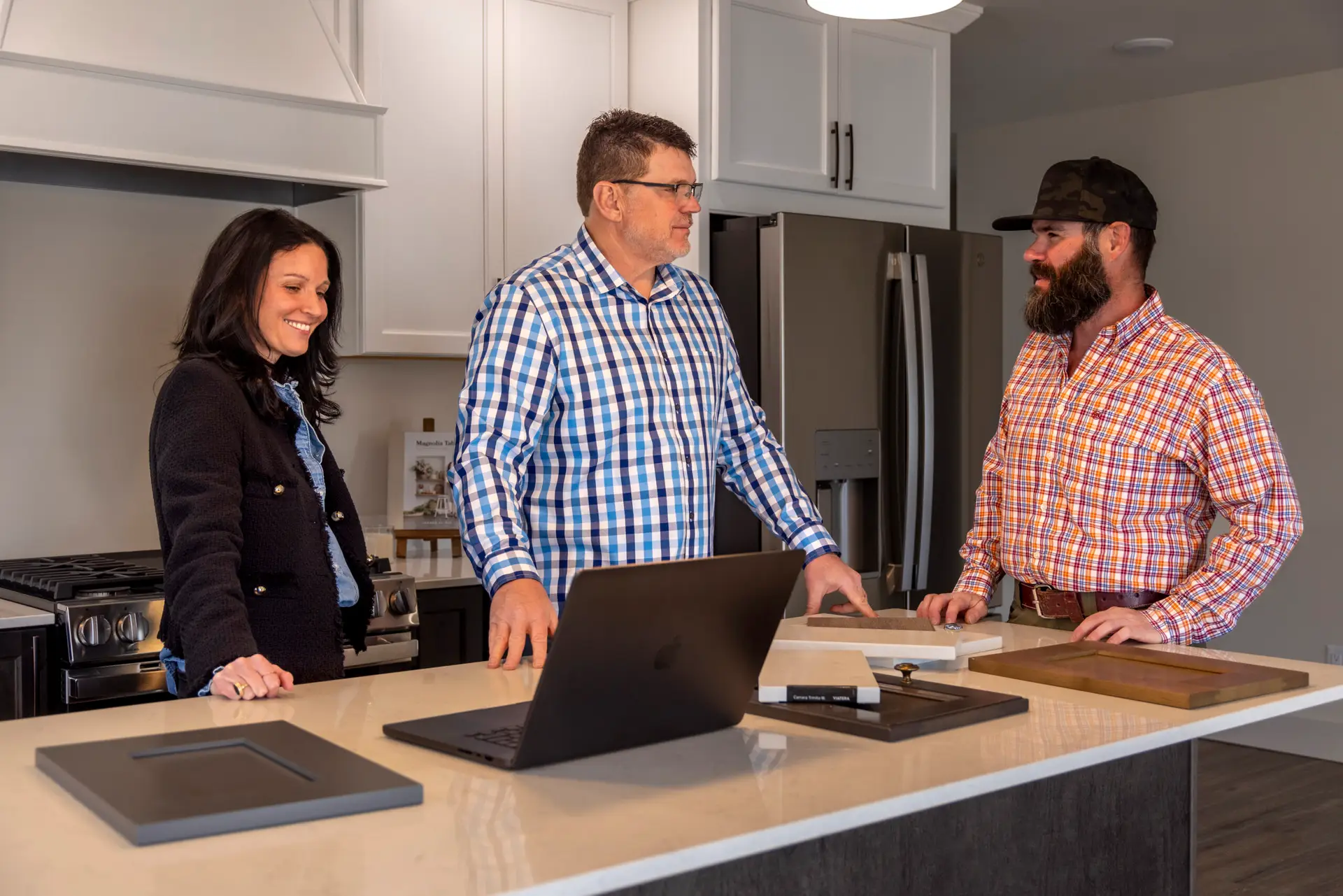The Harvell team discuss finishing options for a custom home.