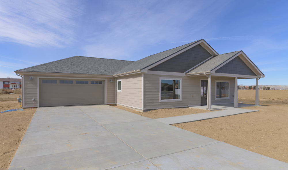Exterior of 742 N Clark in Powell Wyoming built by Harvell Homes.